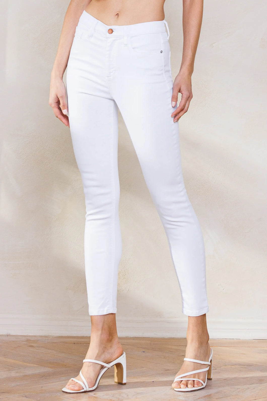 WHITE HIGH RISE CLASSIC SOLID SKINNY JEANS SP-P12057 | 26