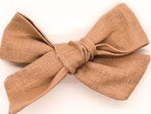 Load image into Gallery viewer, Harper Linen Clip/Bow